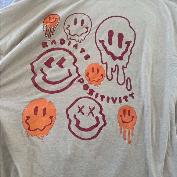 SHEIN Tan Tee with Red Graphic - Picture 2 of 3